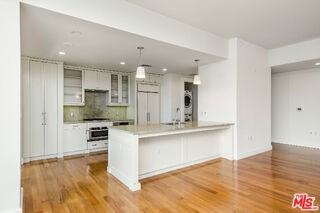 1 W Century Dr #24D - Photo 6 of 8