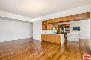 1 W Century Dr #24A24D - Photo 5 of 8