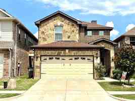 featured image of 320 Austin Ave