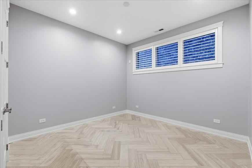 850 W Lill Ave - Photo 3 of 10