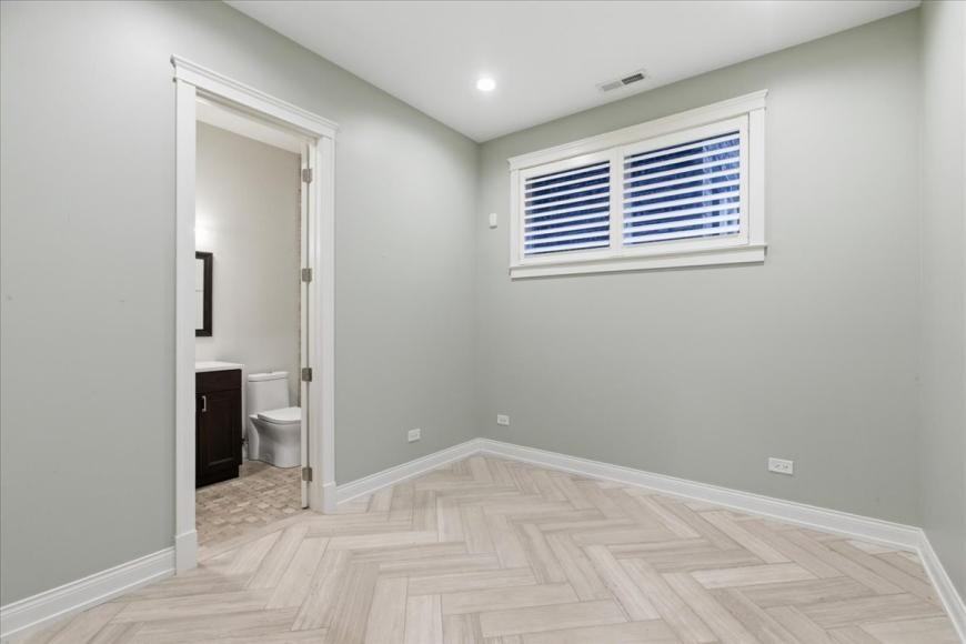 850 W Lill Ave - Photo 5 of 10