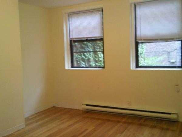 39 Commonwealth Ave - Photo 2 of 10