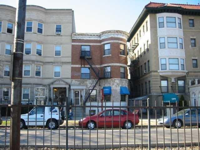 39 Commonwealth Ave - Photo 6 of 10