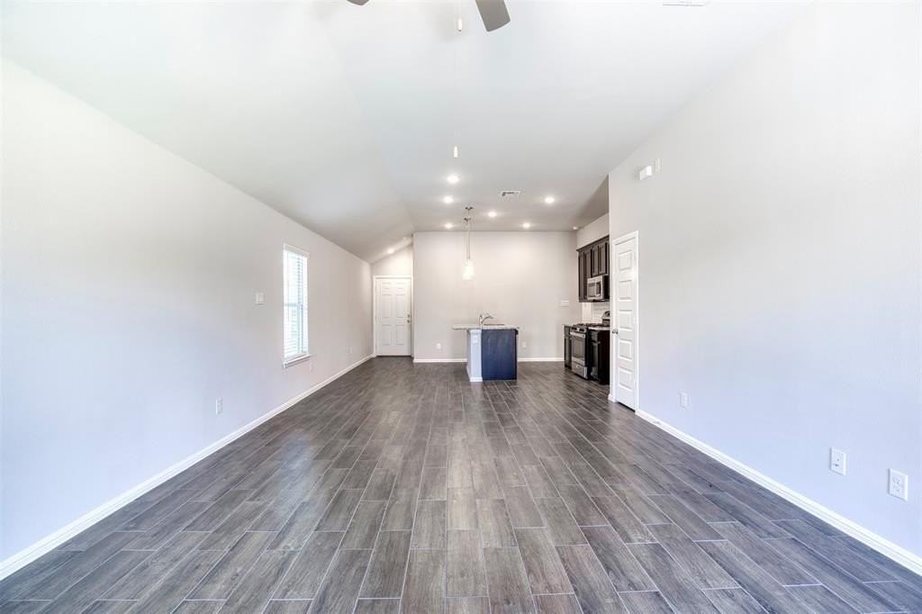 14013 Drover St - Photo 5 of 25