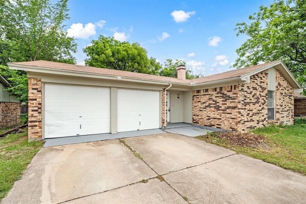 6301 Sunnybrook Dr - Photo 2 of 21
