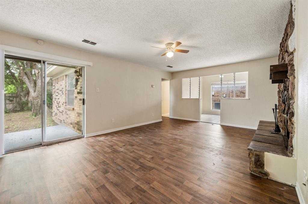 6301 Sunnybrook Dr - Photo 4 of 21