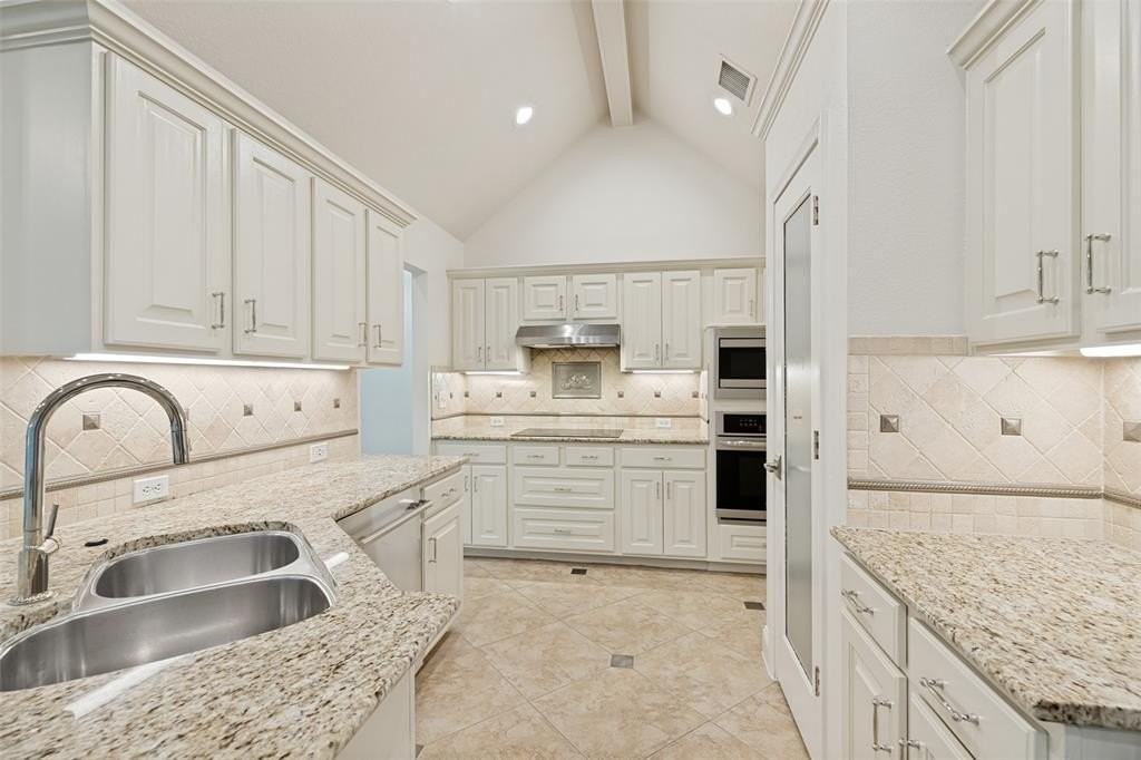 6900 Laramie Dr - Photo 7 of 25