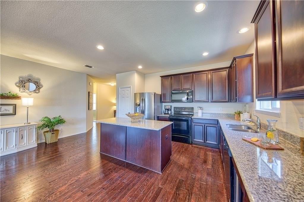 2344 Bermont Red Ln - Photo 6 of 29