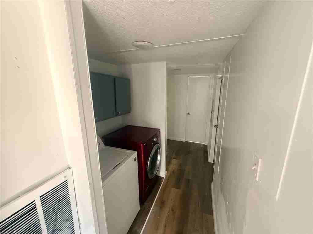 541 Simmons Way #8 - Photo 7 of 11