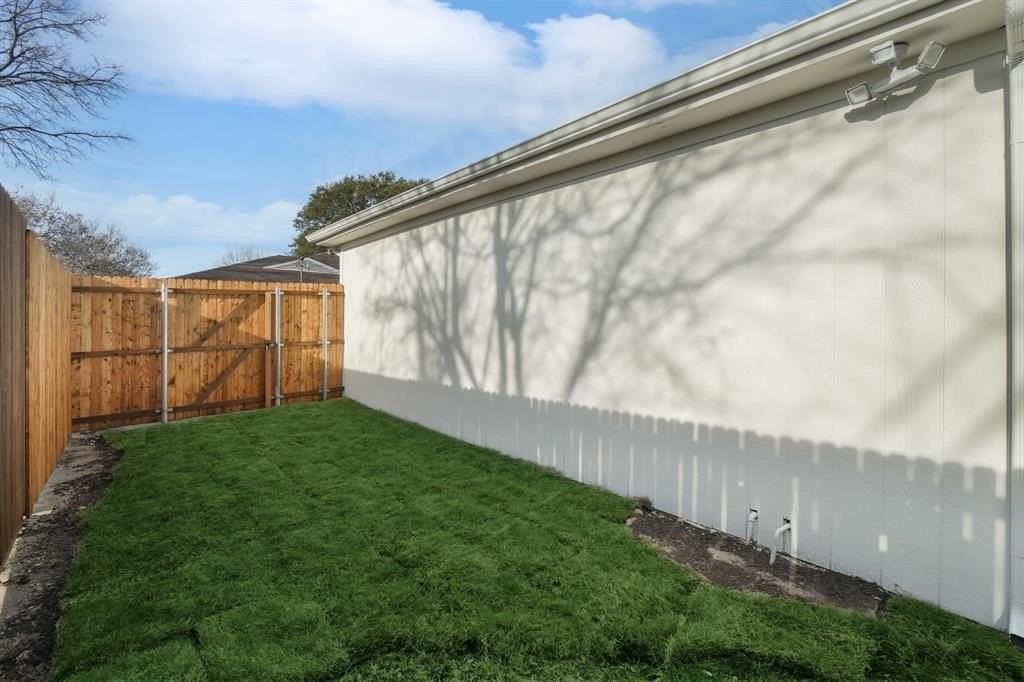 6449 Lontos Dr - Photo 4 of 18