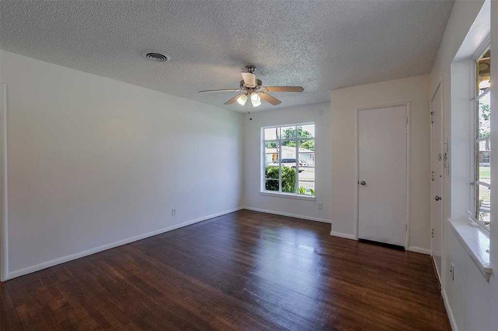 5312 Cahill Oval St - Photo 6 of 19