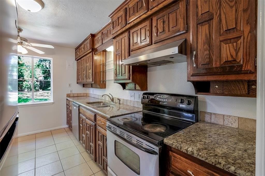 5312 Cahill Oval St - Photo 7 of 19