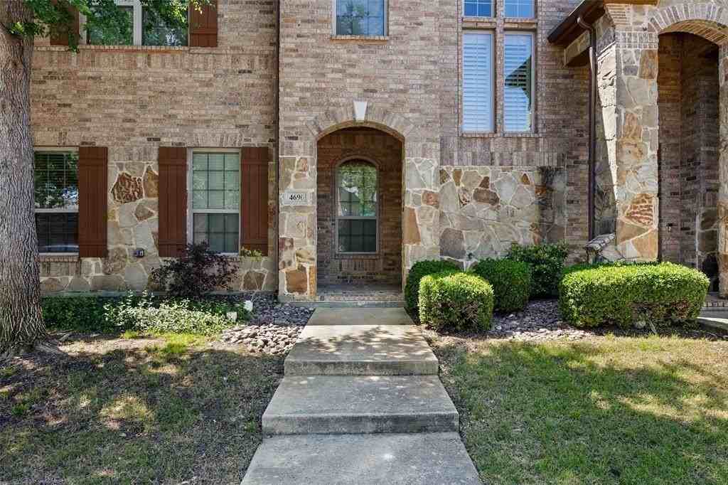 4696 Cecile Rd - Photo 2 of 31