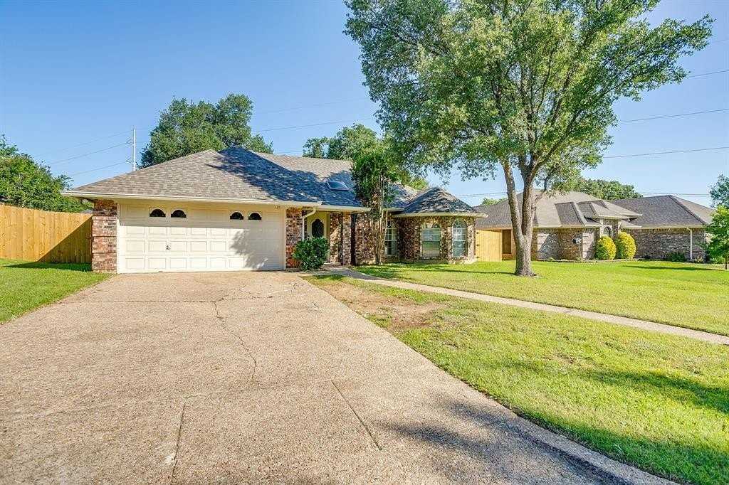 125 Ne Brushy Mound Rd - Photo 3 of 40