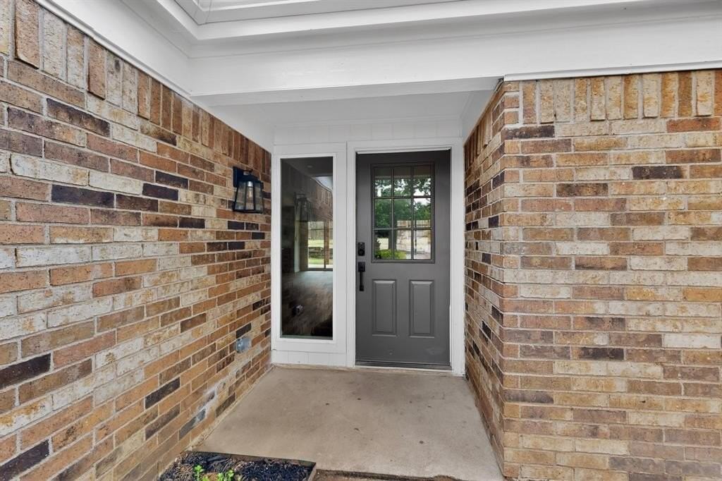 5329 Baker Ct - Photo 5 of 38
