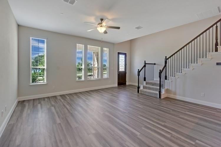 7637 Sunset Blvd - Photo 3 of 24
