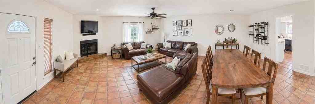 5045 Thunder Rd - Photo 3 of 28