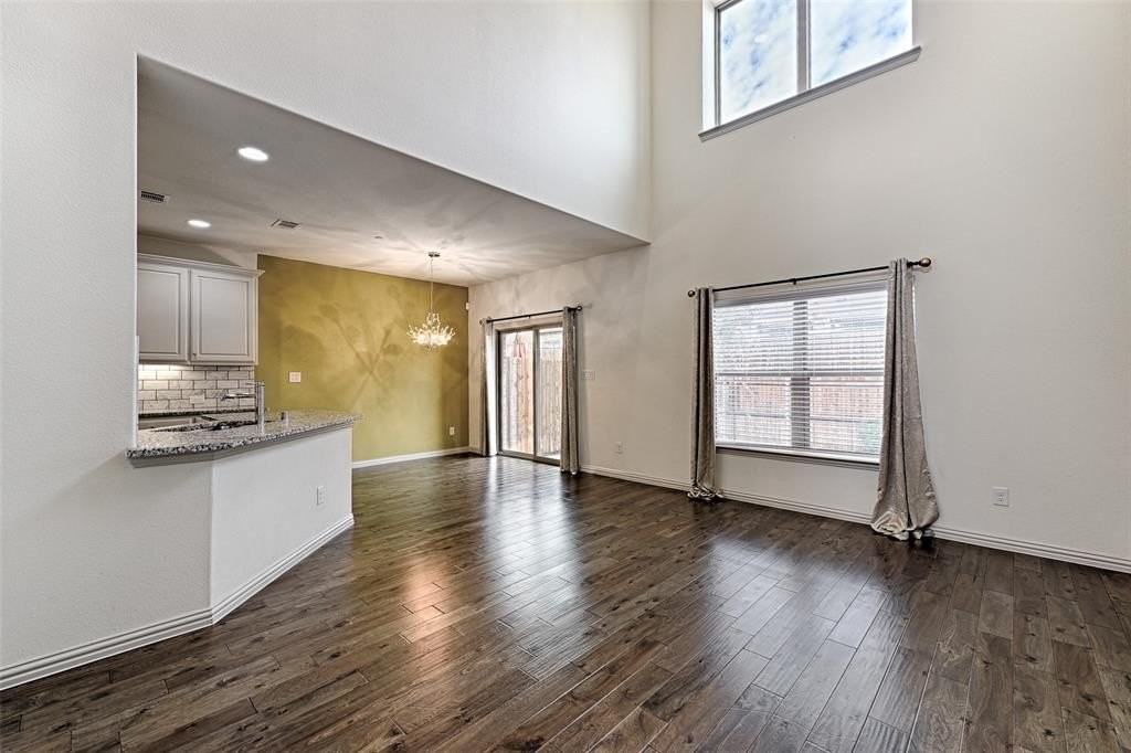 2237 Wabash Way - Photo 5 of 24