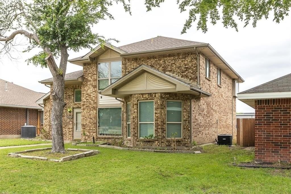 3005 David Dr - Photo 3 of 32