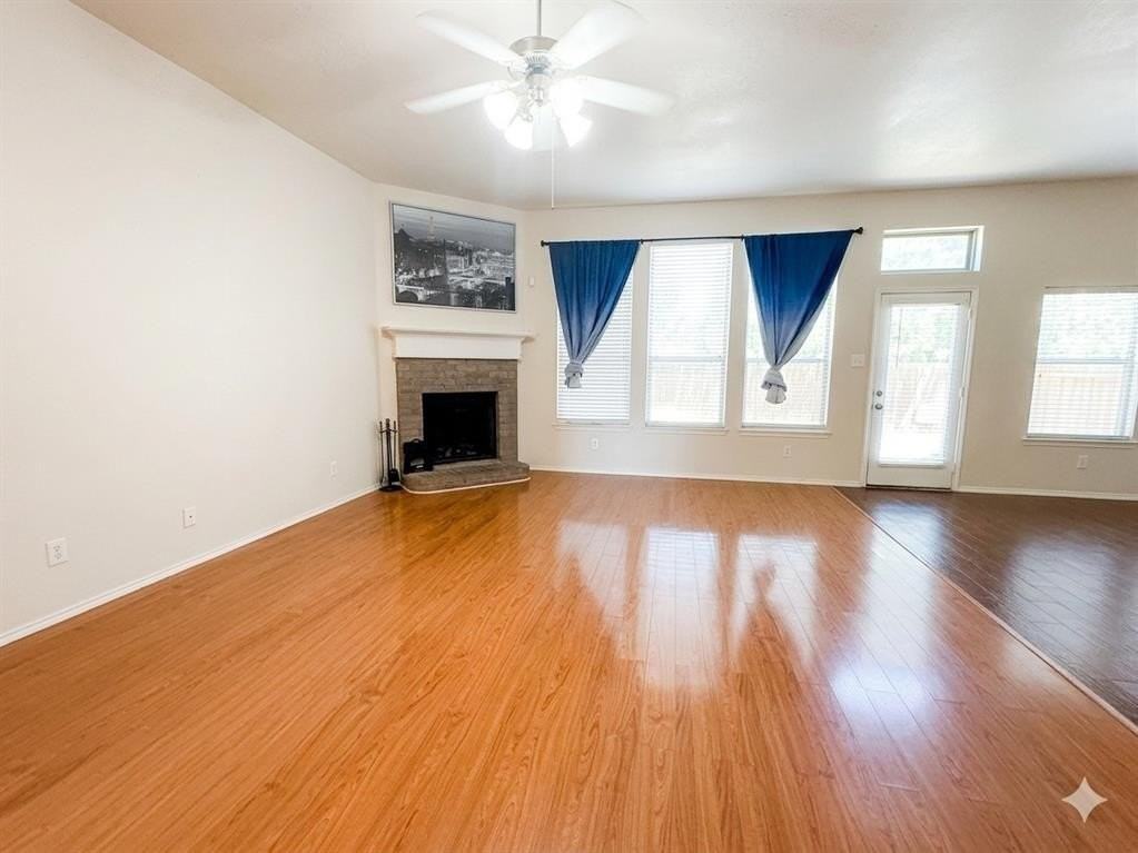 1759 Ridgemar Dr - Photo 4 of 20