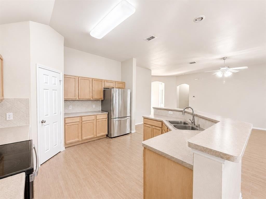 1759 Ridgemar Dr - Photo 6 of 20