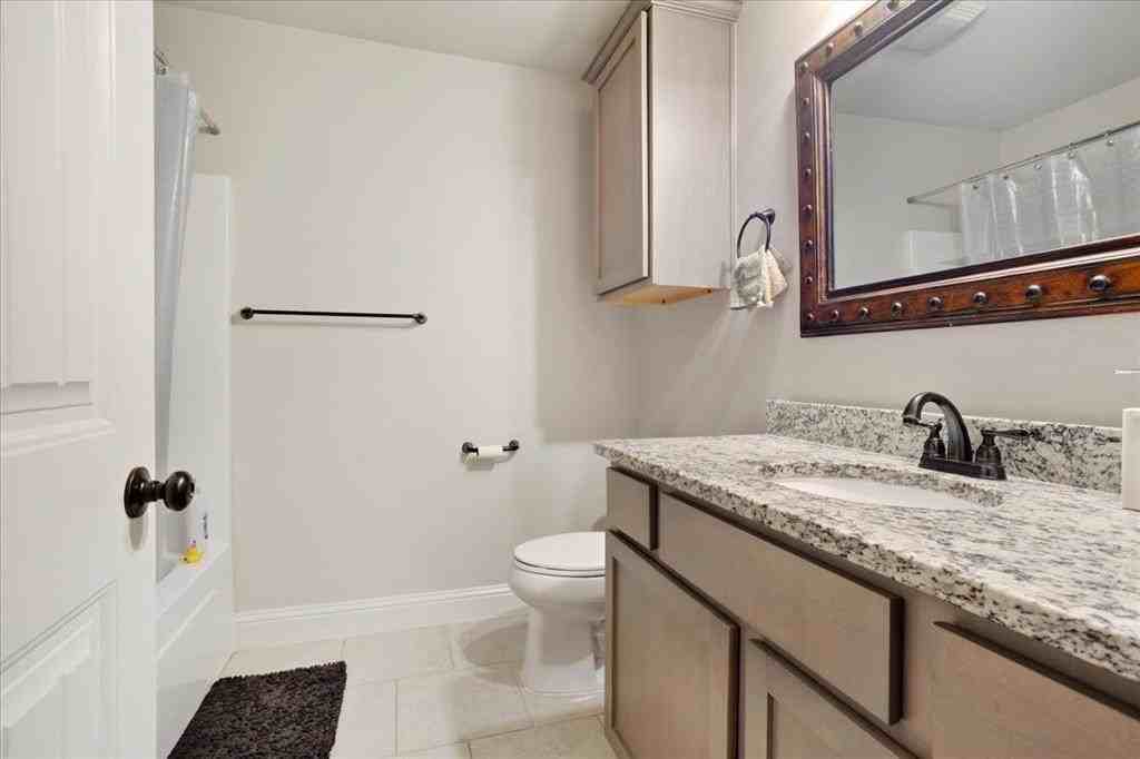 2401 Southridge Ln - Photo 5 of 24