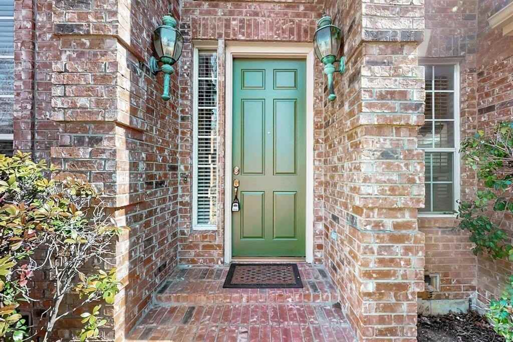7520 Sweetgum Dr - Photo 3 of 40