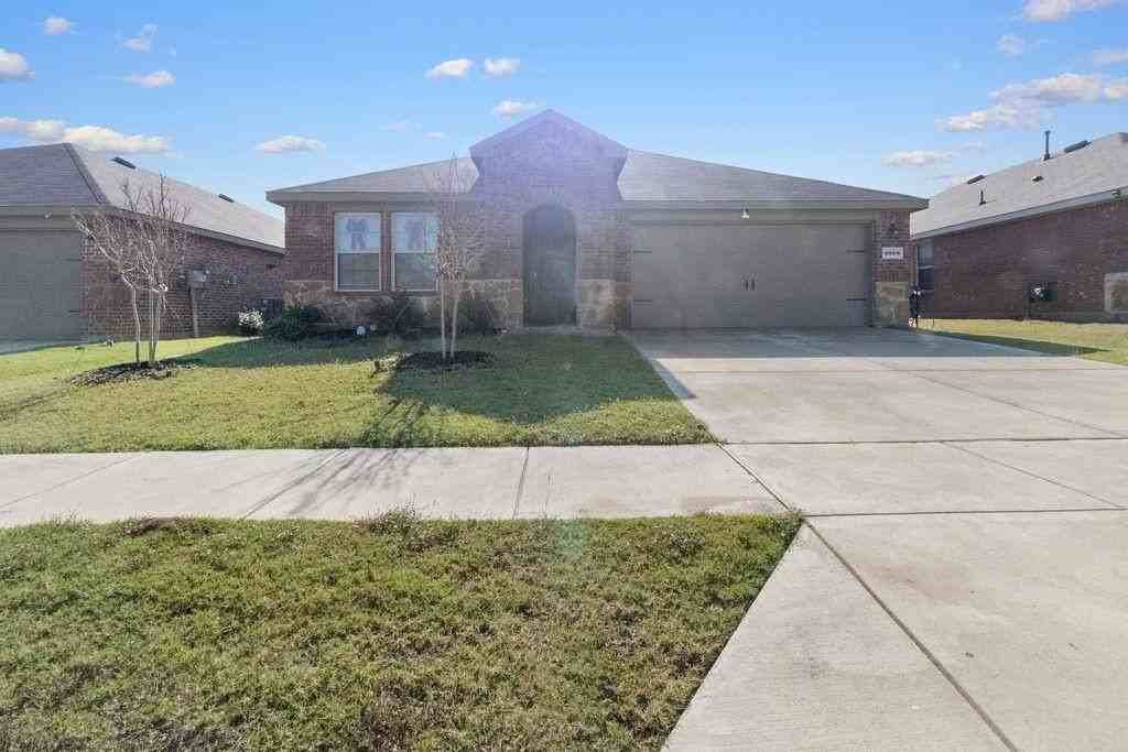 2928 Roper St - Photo 2 of 26