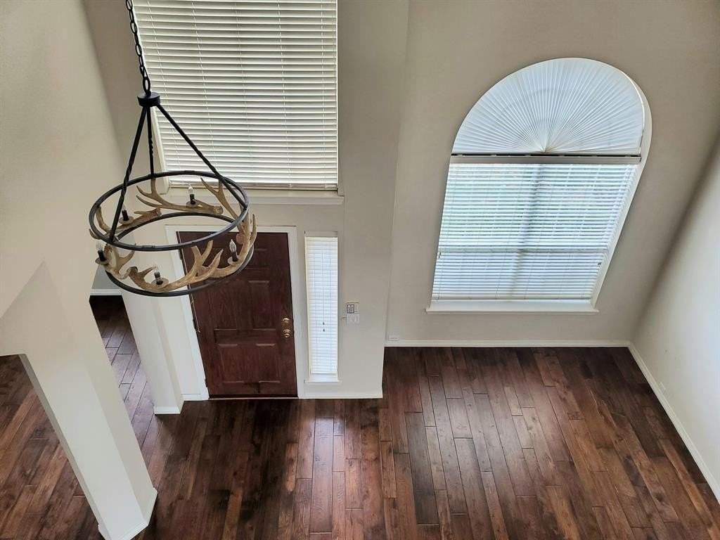 4537 Oak Shores Dr - Photo 7 of 33