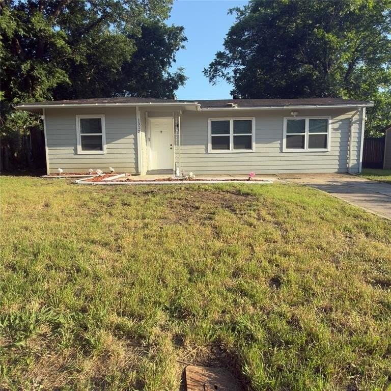 1312 Raines St - Photo 3 of 36