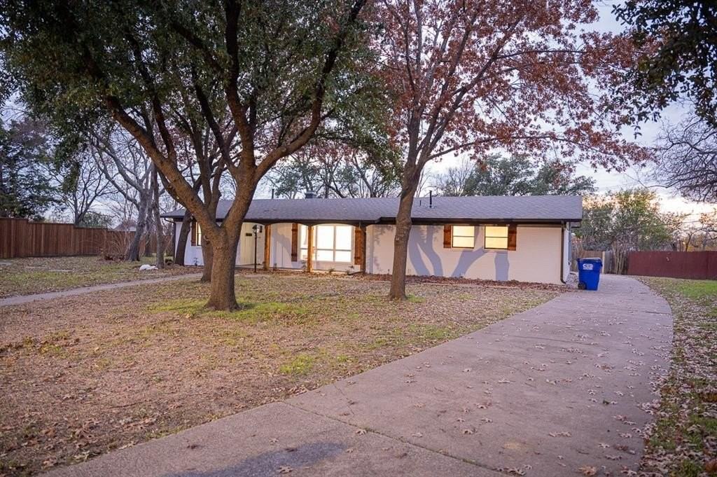 12607 Gaslite Cir - Photo 2 of 16
