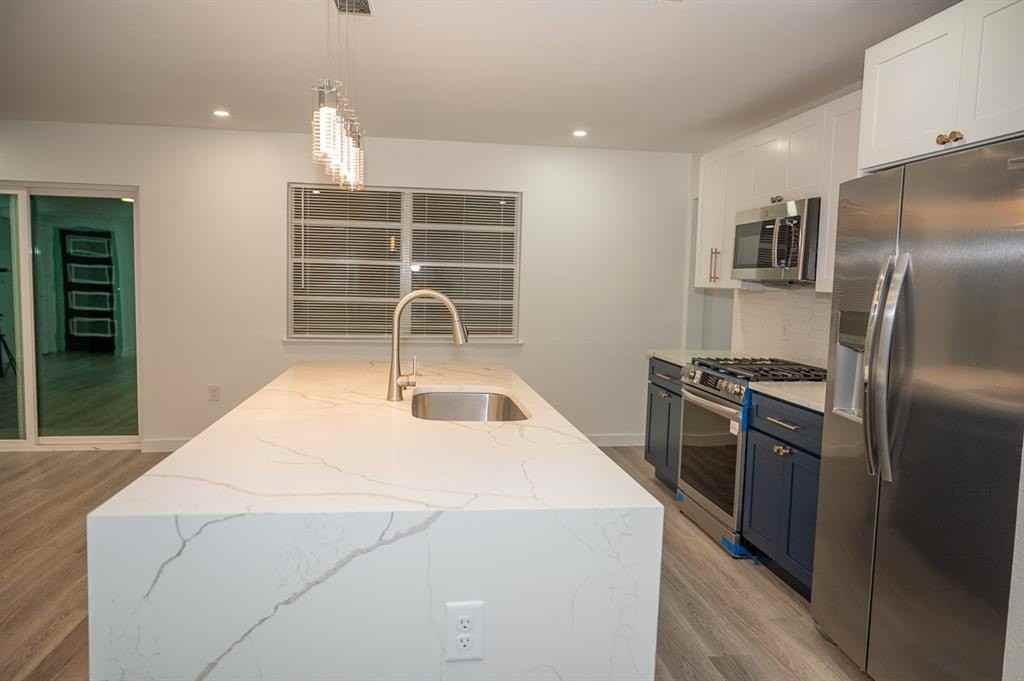 12607 Gaslite Cir - Photo 7 of 16