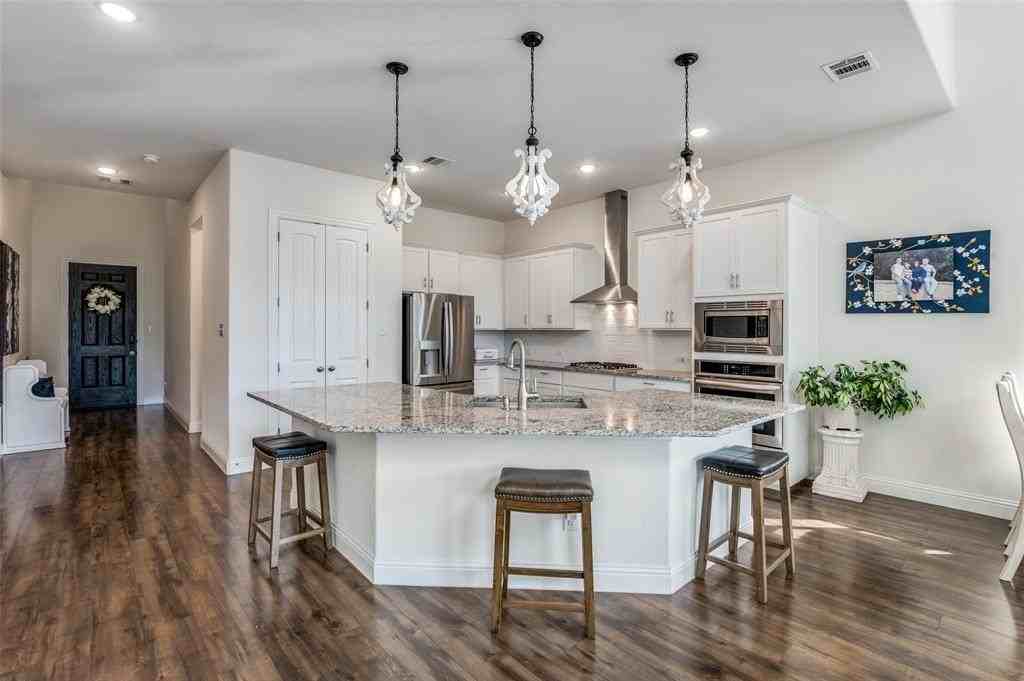 3030 Calderdale Ct - Photo 5 of 40