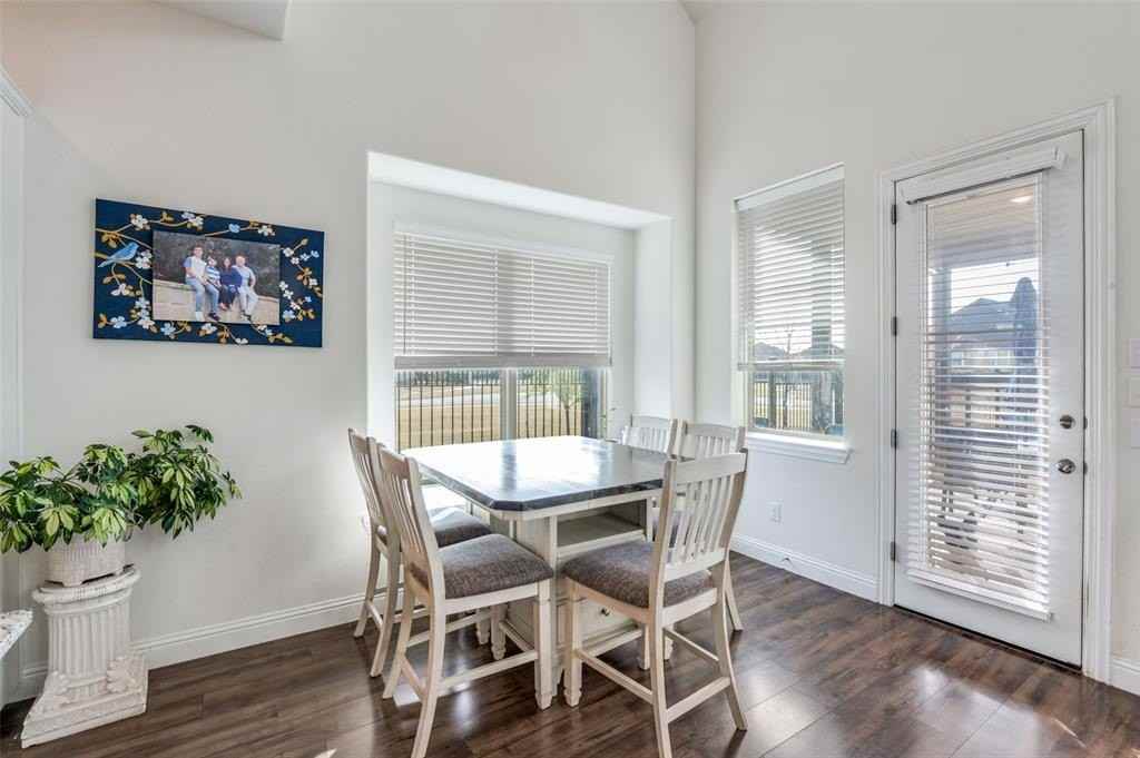3030 Calderdale Ct - Photo 7 of 40
