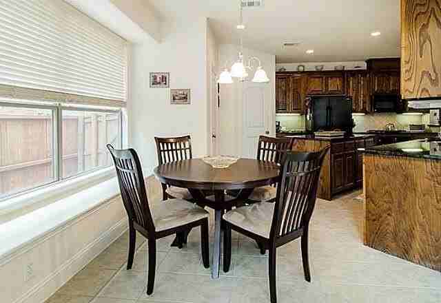 1822 Breeds Hill Rd - Photo 3 of 13