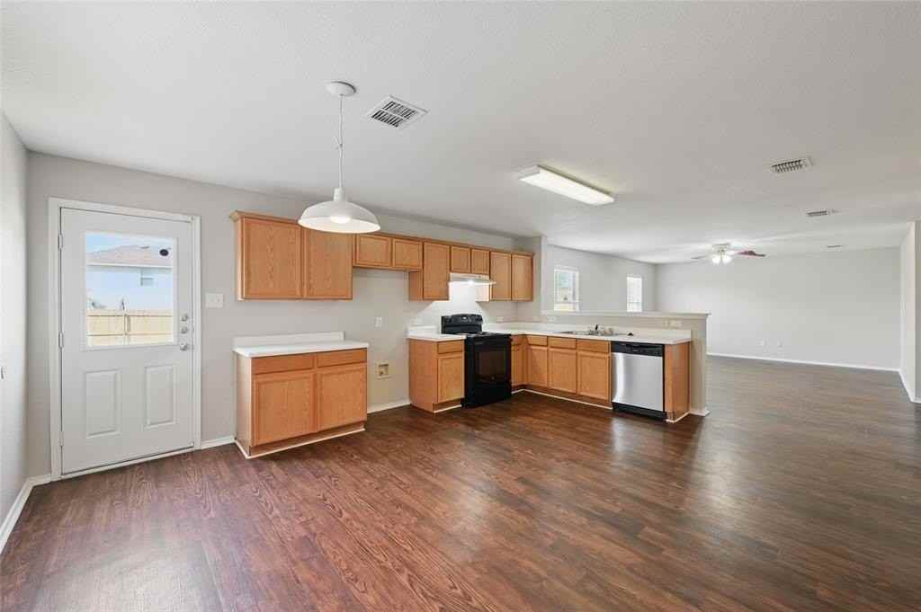 4909 Wildcreek Way - Photo 6 of 21