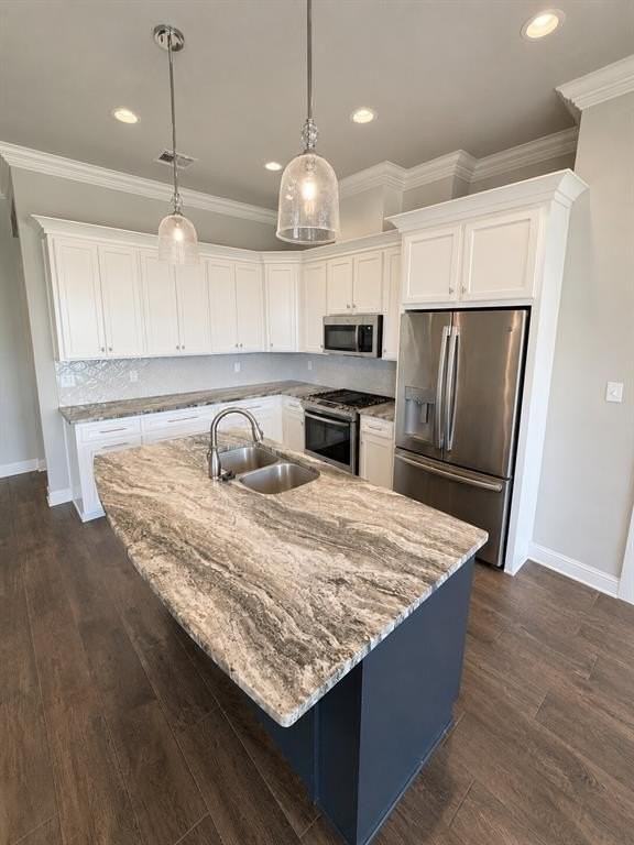 2063 Highpoint Pl - Photo 2 of 10