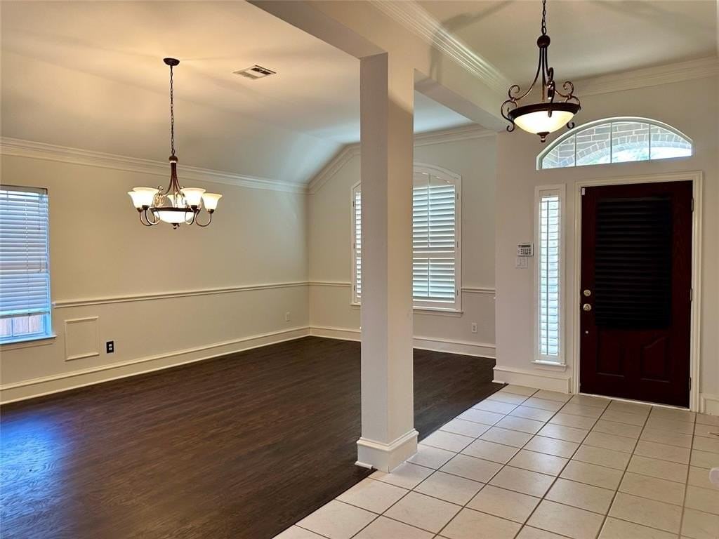 3013 Edwards Dr - Photo 4 of 19