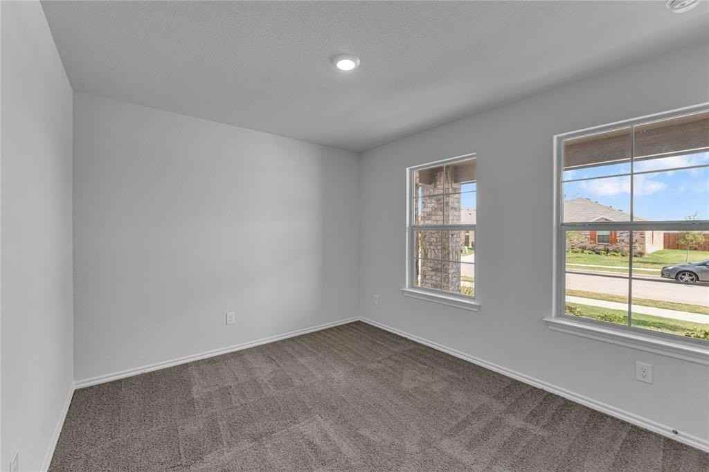 708 Basteen Ln - Photo 7 of 18