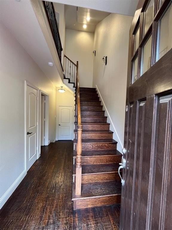 5784 Robbie Rd - Photo 3 of 30