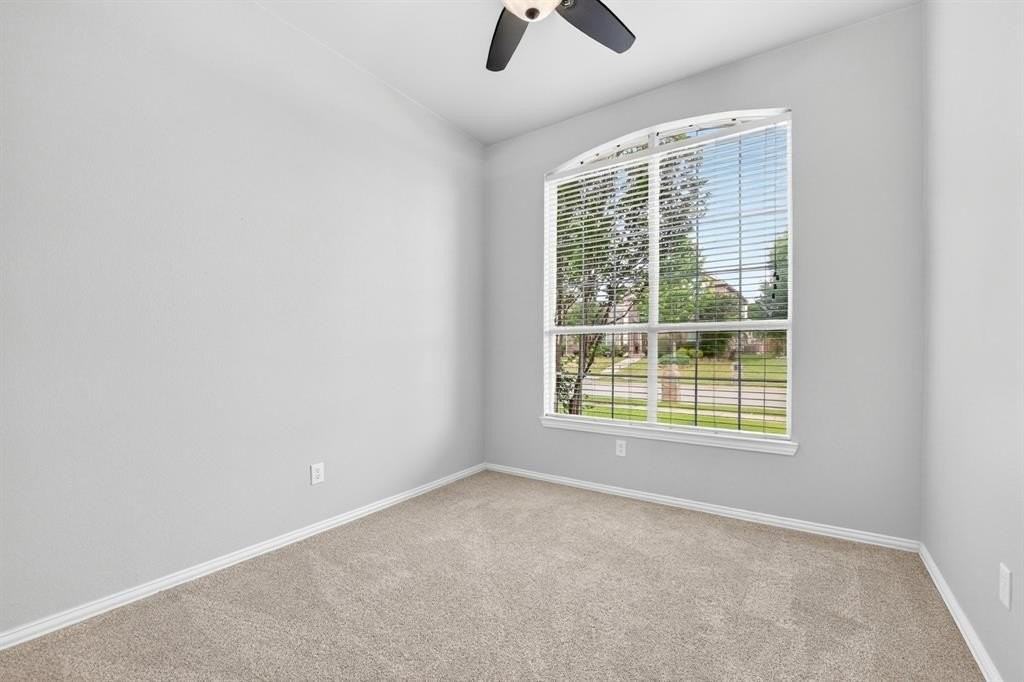 2169 Hunt Club Trl - Photo 6 of 33