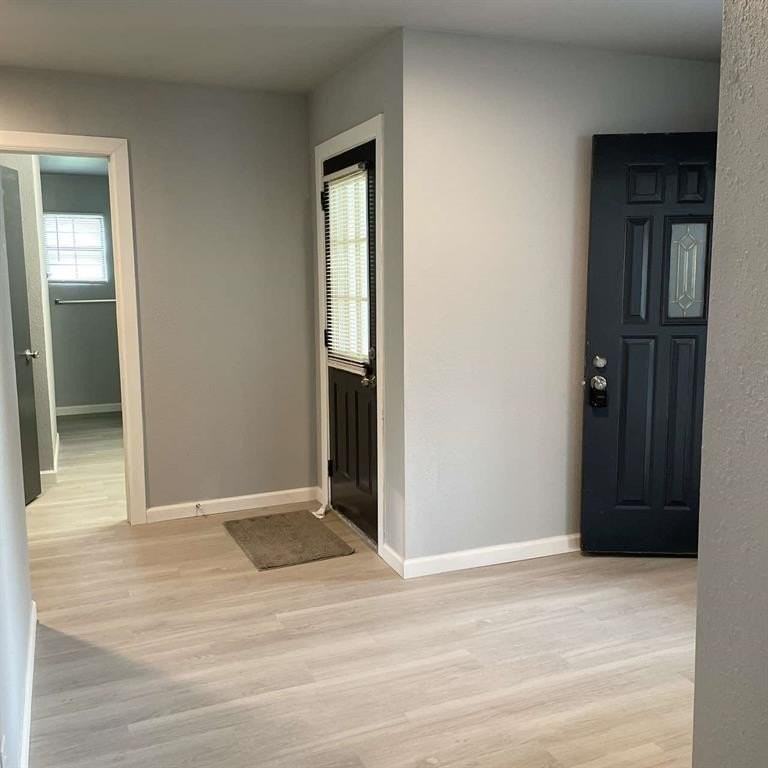 7300 Bob Hanger St - Photo 2 of 10