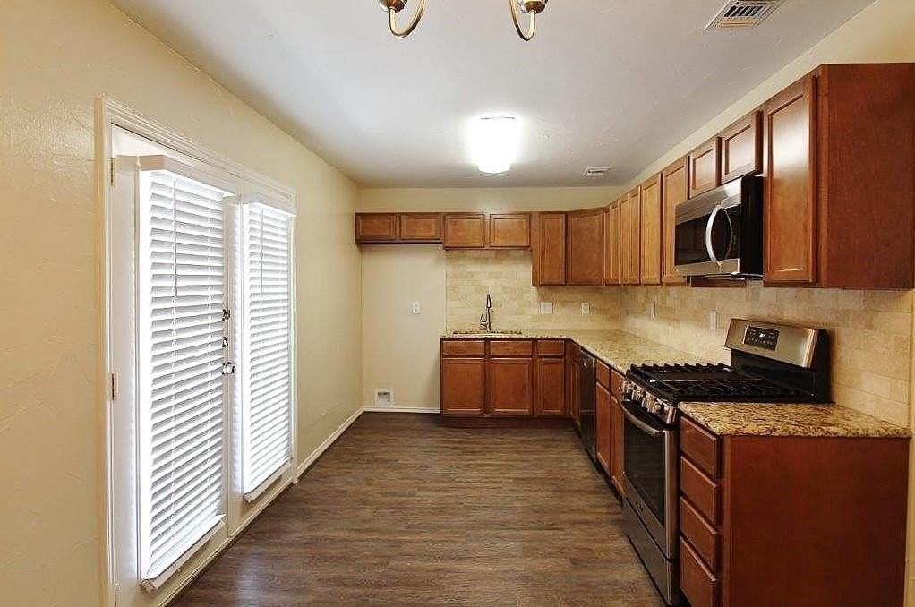 610 Overlook Dr - Photo 6 of 14