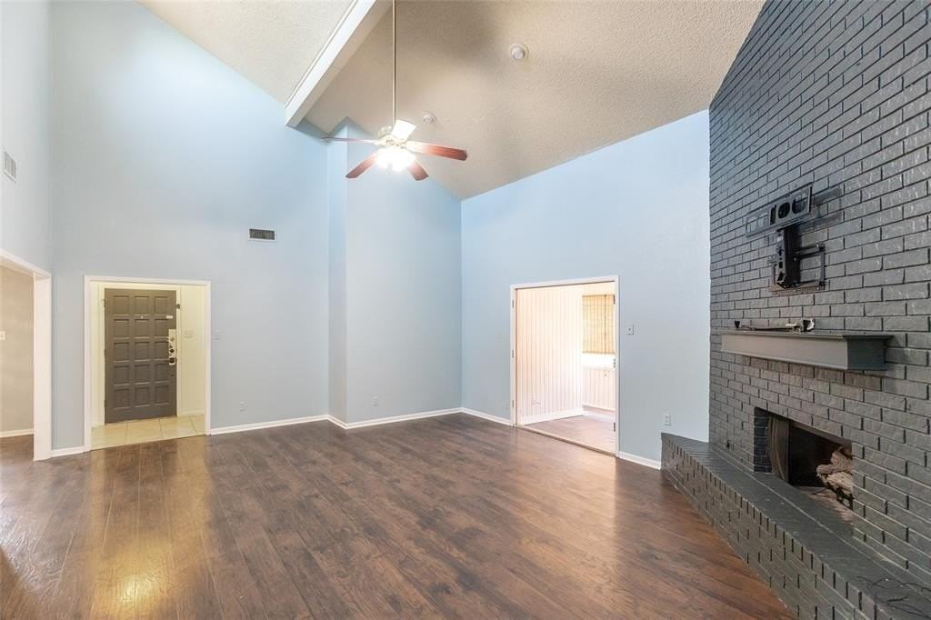 2601 Edgemont Dr - Photo 6 of 33