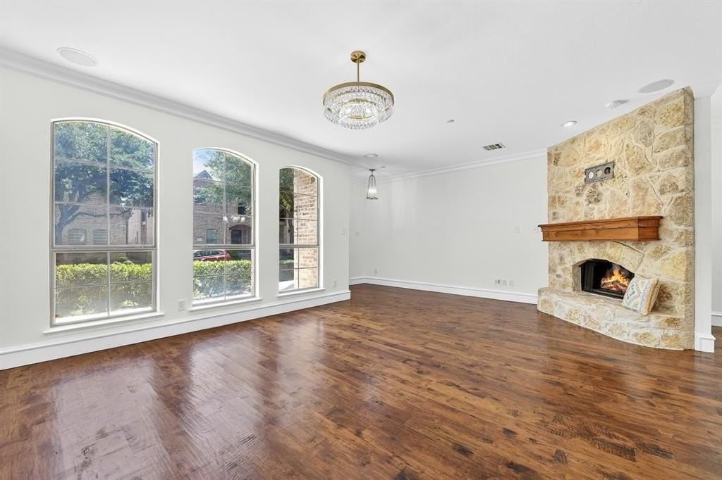 6041 Pisa Ln - Photo 3 of 30