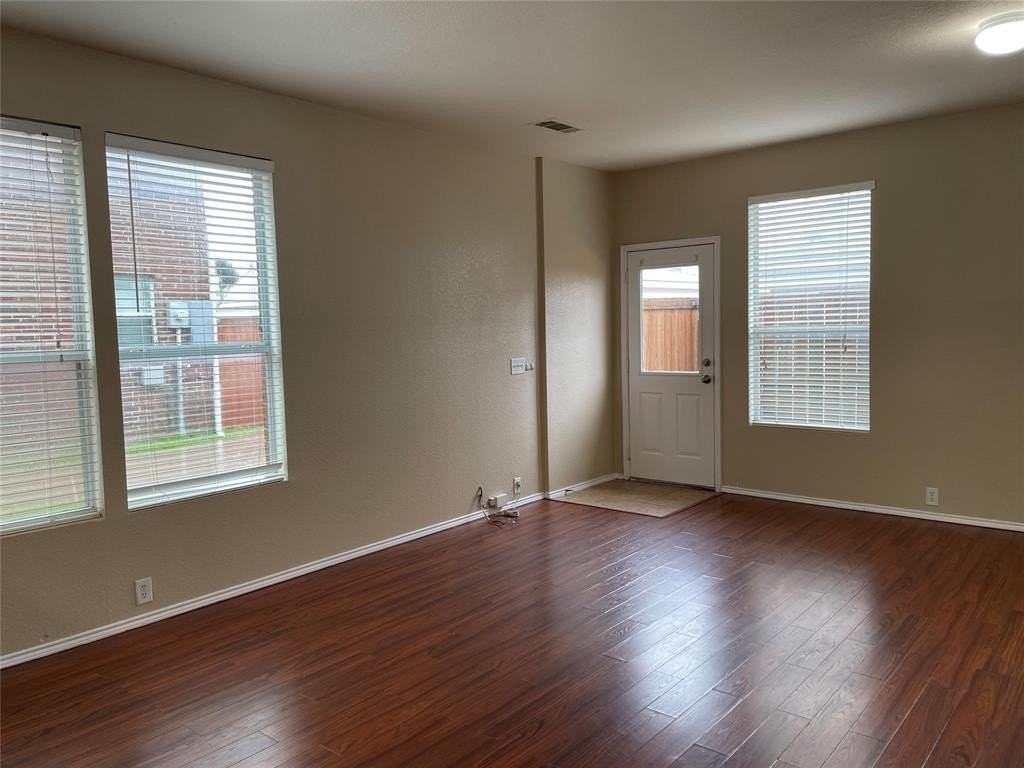 2620 Tilden Dr - Photo 2 of 20