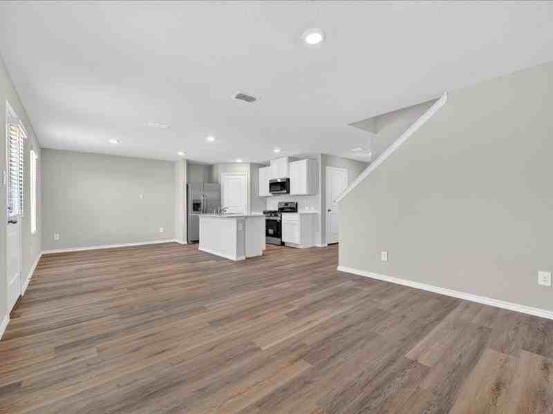 5568 Corduroy Rd - Photo 2 of 23