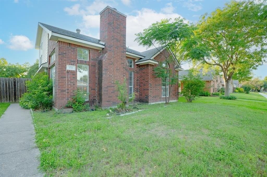 3721 Smartt St - Photo 2 of 27