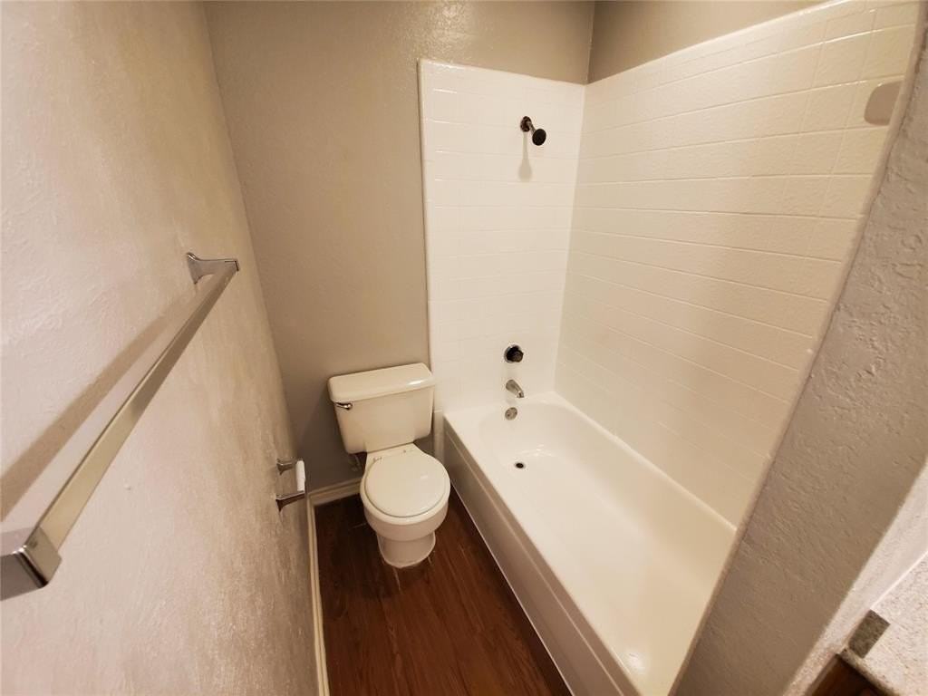 10212 Hillhouse Ln - Photo 6 of 8