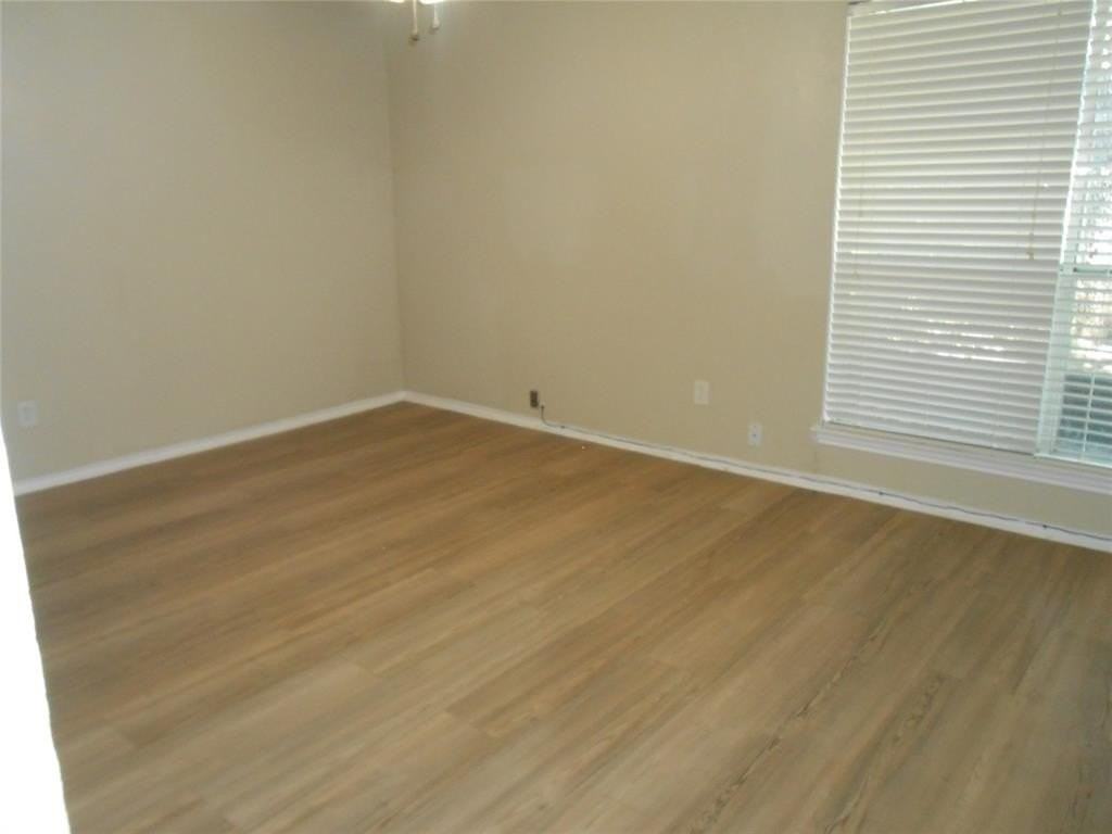 1920 Crooked Ln - Photo 7 of 15